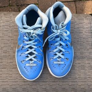 Nike Women’s Basketball Sneakers 8.5
